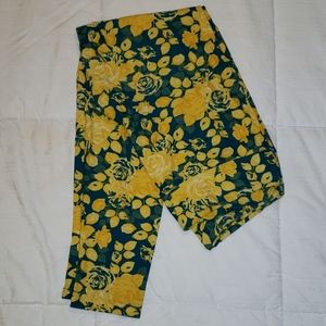 Yellow and green rose leggings - lularoe t&c